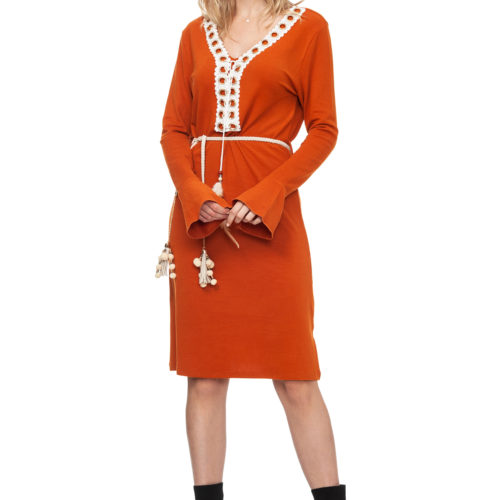 Vestido Corto Naranja Escote Pico Bordado