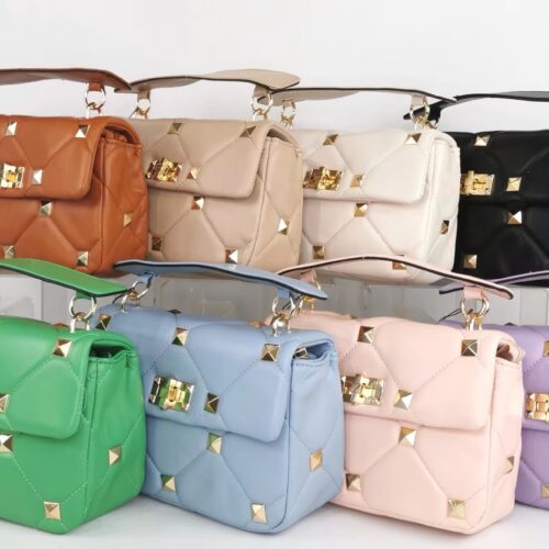 Bolso Acolchado con Tachas Estilo Maletín