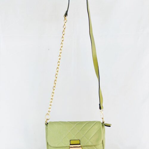 Bolso con Solapa Acolchado