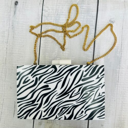 Bolso Cluth Rígido Nacarado Cebra