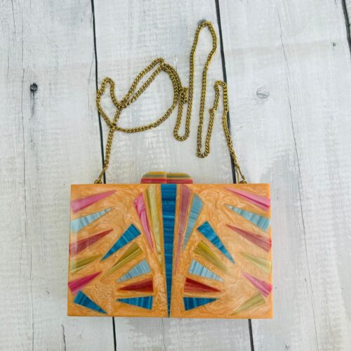 Bolso Cluth Rígido Nacarado Color Salmón