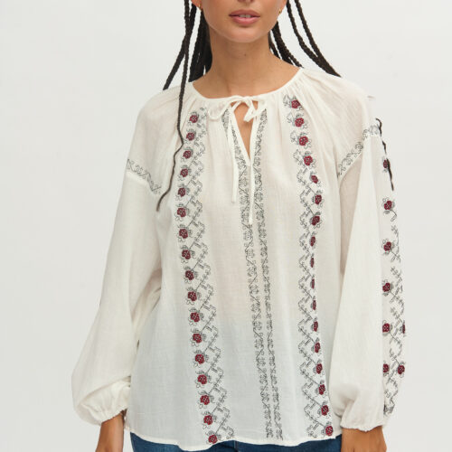 Blusa Blanca Estampado Flores Rojas