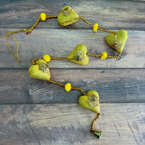 Decoración Tiras India Corazones Oro