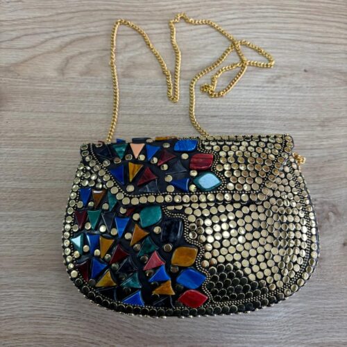 Bolso Rígido Redondo Con Piedras Dorado