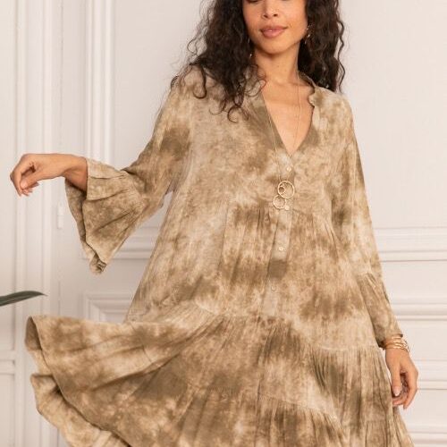 Vestido Corto Marrón Tie Dye Mangas Acampanadas