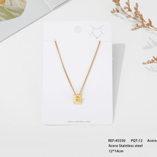 Collar Acero Inicial ´´Q´´