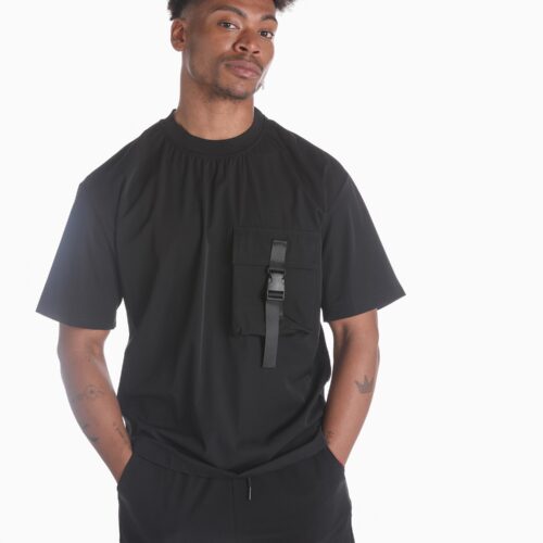 Camiseta Manga Corta Negra Detalle Bolsillo Lateral