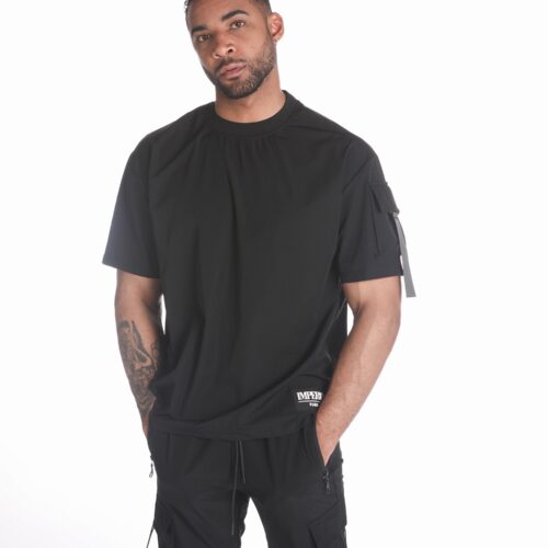 Camiseta Manga Corta Negra Detalle Bolsillo Lateral