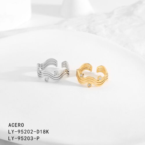 Anillo Acero Ondulado con Brillos