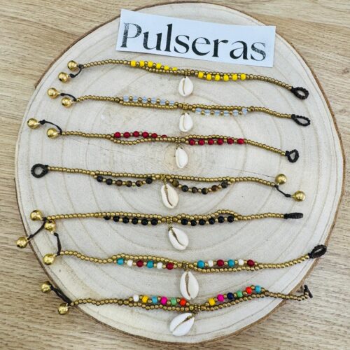 Pulsera Tailandia  Bolitas Flores y Conchas