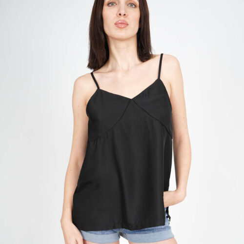 Blusa Lisa Tirantes Finos Ajustables