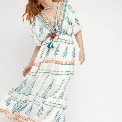 Vestido Estampado Hojas Bordado