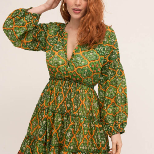 Vestido Corto Estampado Flecos