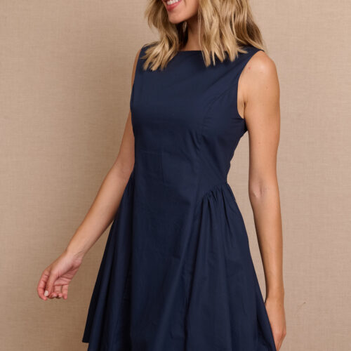 Vestido Corto Azul Marino Escote Barco Falda Voluminosa  Manga Sisa Bolsillos