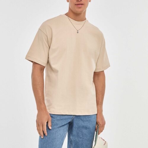 Camiseta Beige Básica Oversize Manga Corta