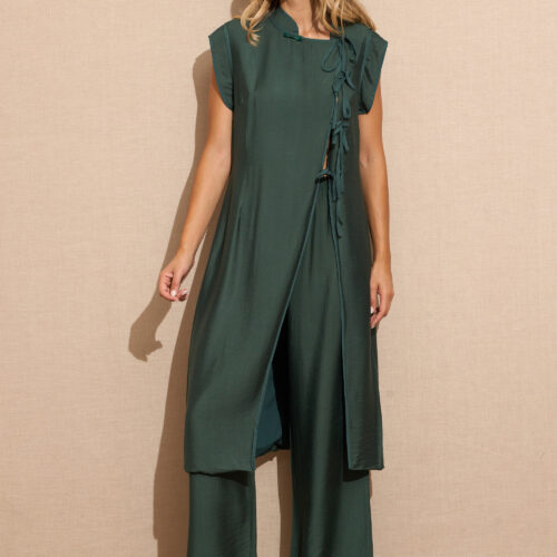 Conjunto Verde Pantalón Largo Cintura Elástica  Camisa Larga Cierre con Lazos