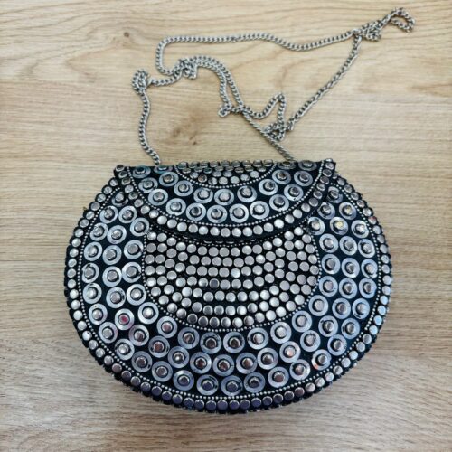 Bolso Rígido Tachuelas Plateadas