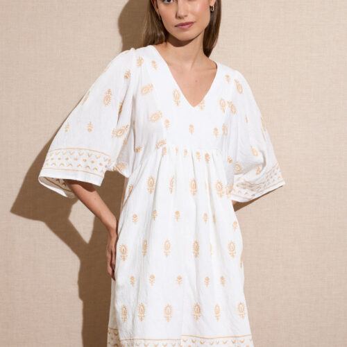 Vestido Corto Blanco Bordado Étnico Beige con Bolsillos