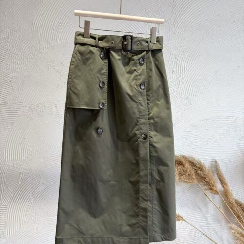 Falda Verde Midi Diseño Botones