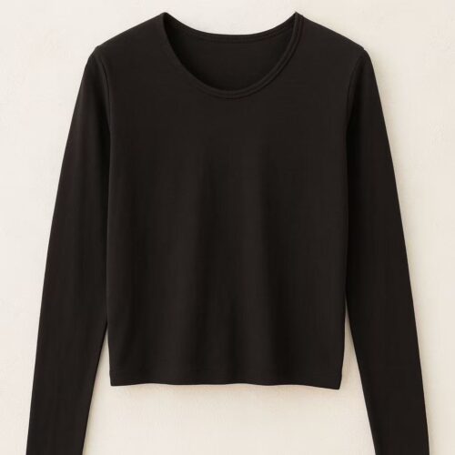 Camiseta Negra Básica  Escote Redondo