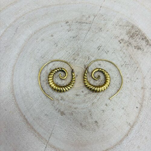 Pendientes Étnicos Dorados