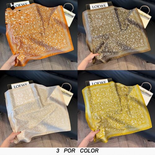 Fular Estampado Floral 70 x 70 cm