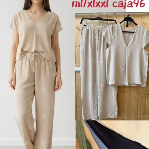 Conjunto Blusa Manga Corta y Pantalón  Estampado