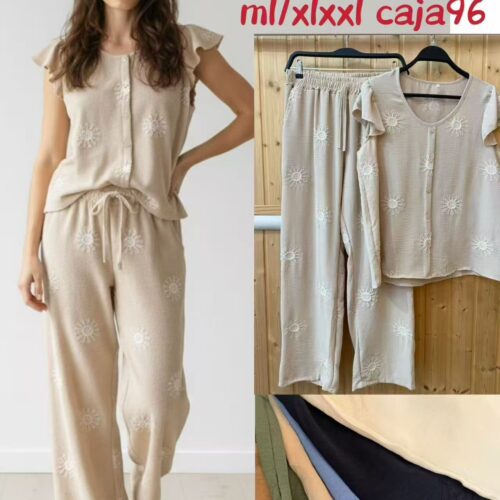 Conjunto Blusa Manga Corta  y Pantalón  Estampado