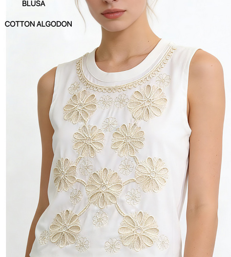 Top Sin Mangas Cuello Redondo con Bordados