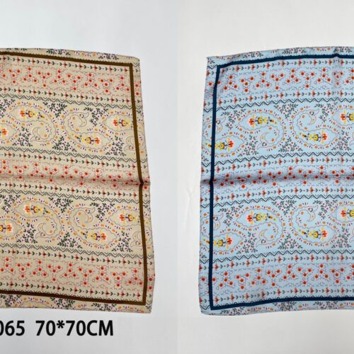 Pañuelo Cuadrado Estampado 70x70cm