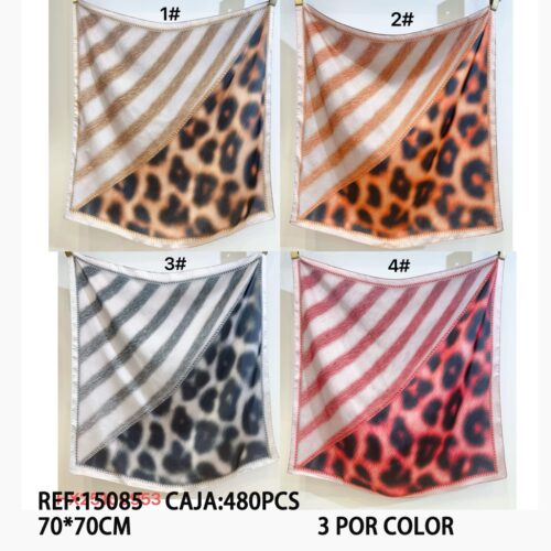 Pañuelo Cuadrado Estampado Manchas  70x70cm