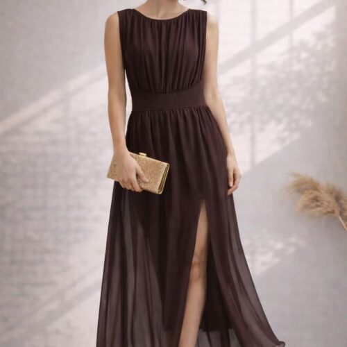 Vestido Marrón Largo con Abertura Sin Manga