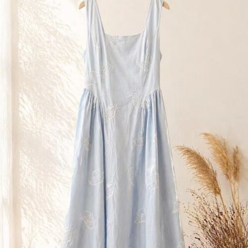 Vestido Largo Azul Tirantes Detalles Bordados