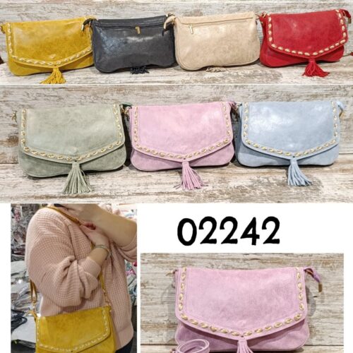 Bolso Bandolera Piel con Solapa Borla Decorativa