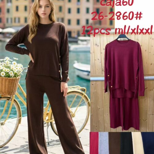 Conjunto de Punto Jersey  Escote Redondo Botones  y Pantalón