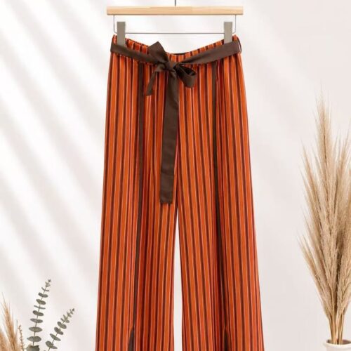 Pantalón Largo Terracota  con Abertura Estampado Rayas Verticales