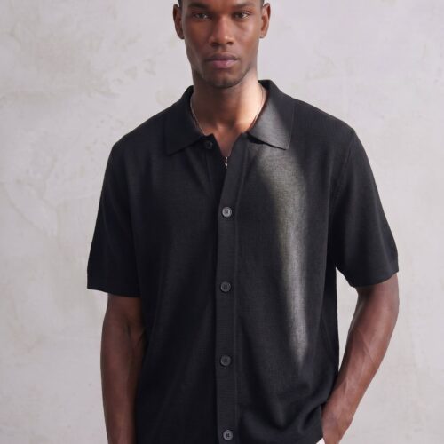 Jersey Punto Negro Manga Corta Botones